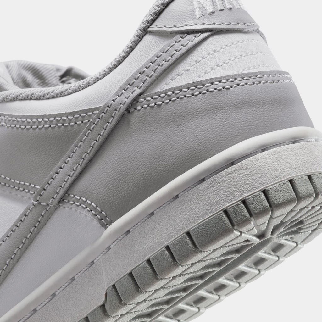 Dunk Low Grade School Basketball Shoes (White/Light Grey/White)