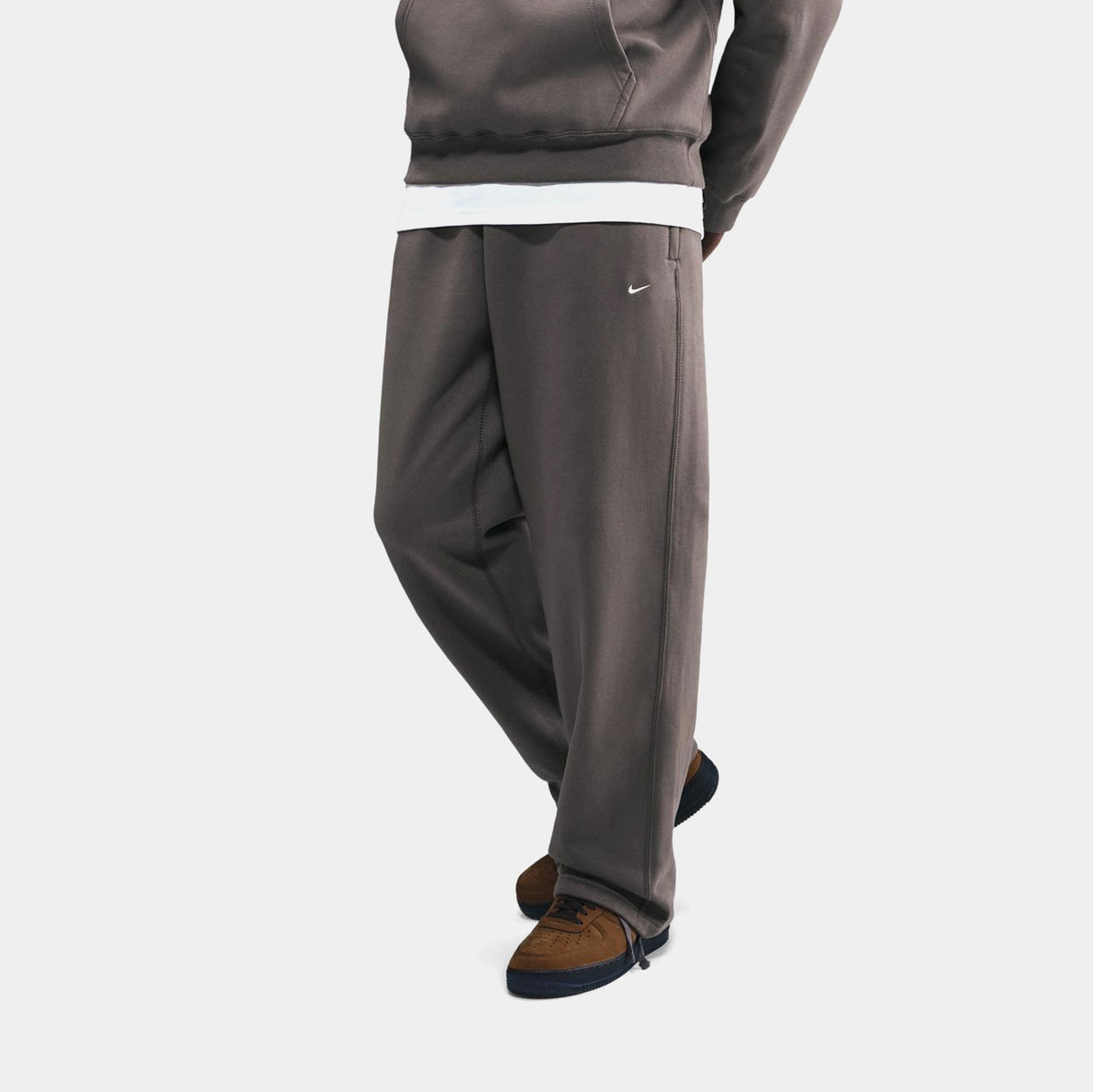 Solo Swoosh Fleece Open-Hem Mens Pants (Cave Stone/Cave Stone/White)