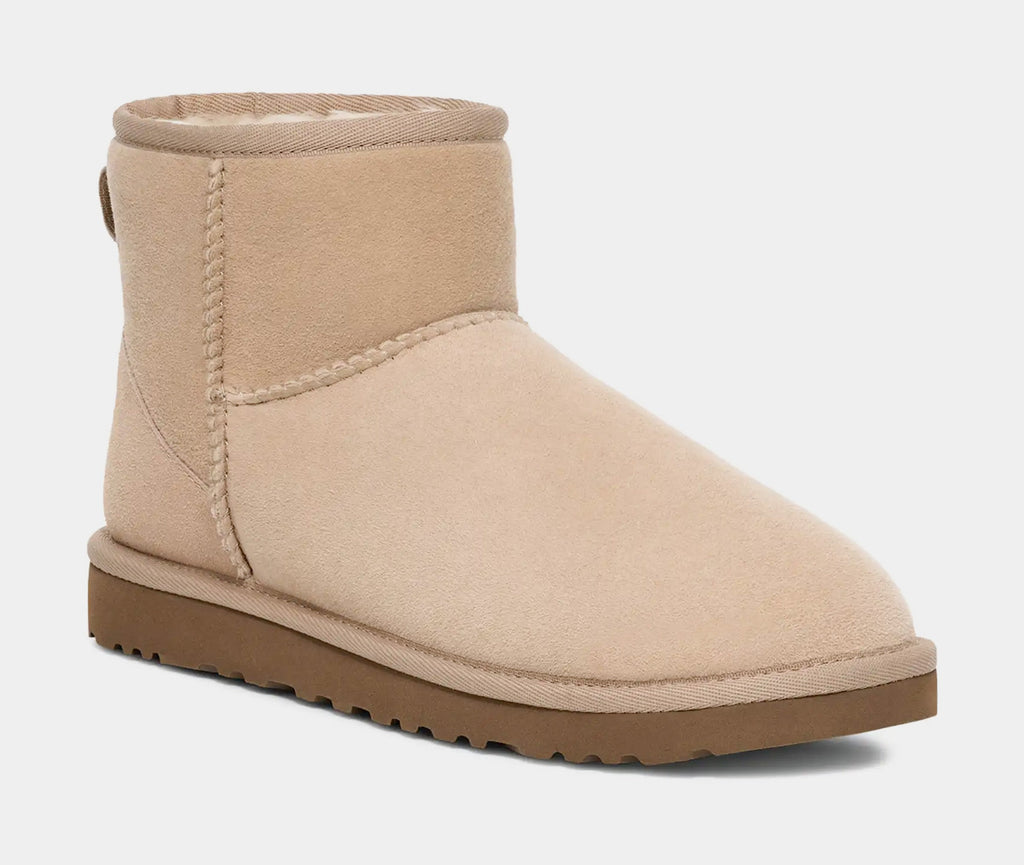 Classic Mini II Womens Boots (Sand)