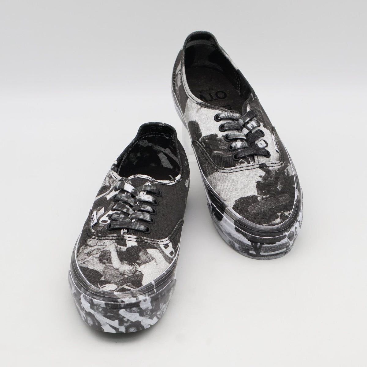 VN000EEUGC7 Atiba Jefferson OTW by Vans Authentic Black Grey (Men's)