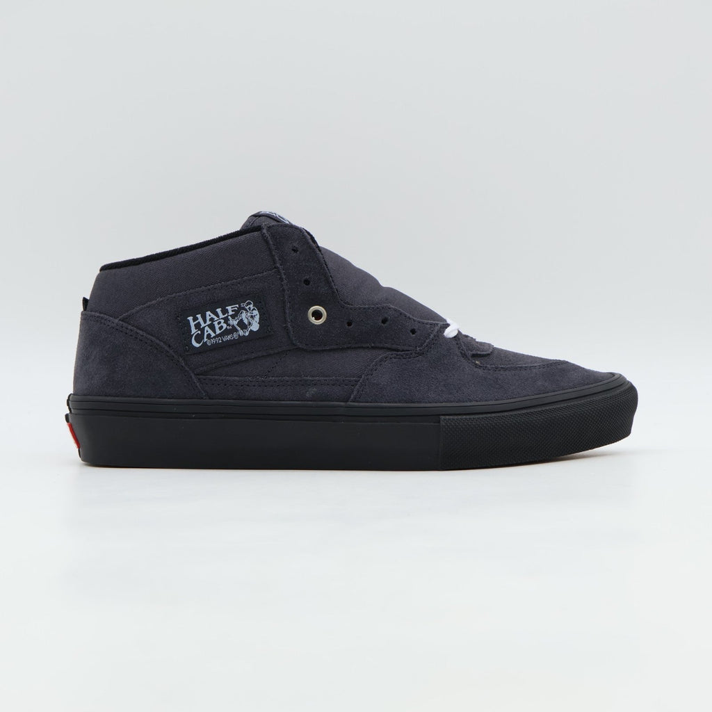VN0A5FCDB2U Vans Skate Half Cab "Charcoal Grey/Black" (Men's)