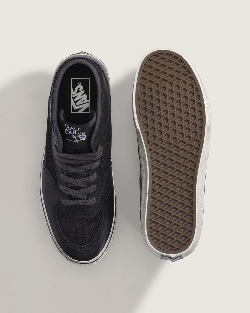 VN000EATBLA VN000EATBLA Vans Half Cab Decon Combat Black (Men's)