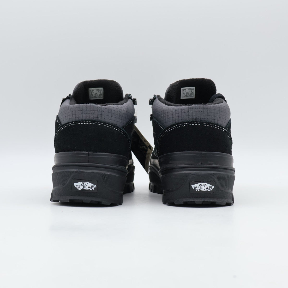 VN000DAYBKA Vans Mt.Edition Mid GORE-TEX Insulated Black Black (Men's)