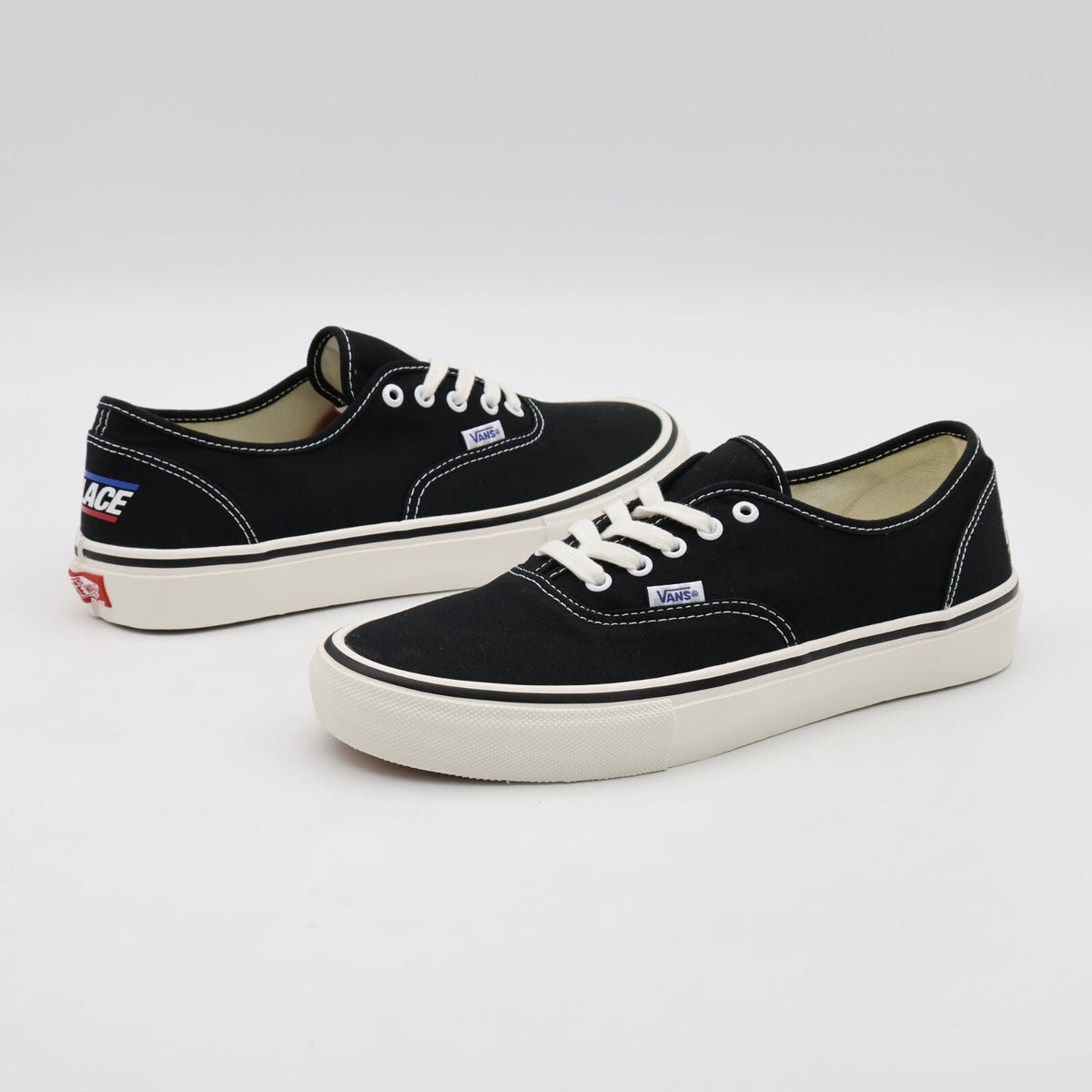 VN000NBEBA2 Palace Skateboards Vans Authentic Black (Men's)