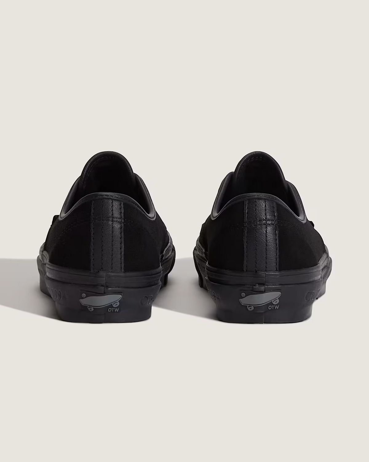VN000XVJBLA NEIGHBORHOOD Ã OTW by Vans Authentic 44 "Black" (Men's)