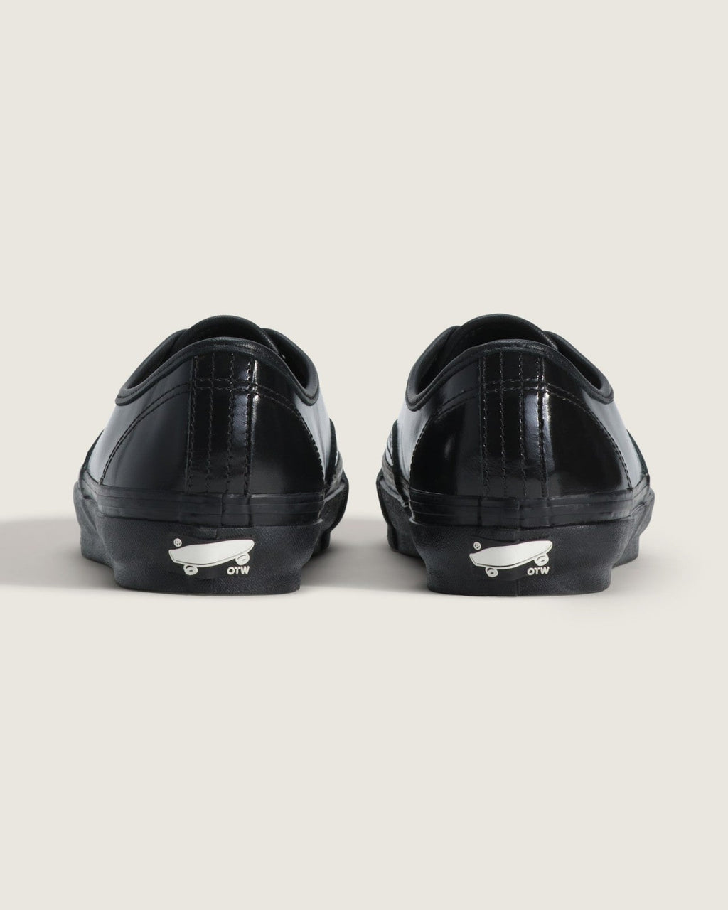 VN000V33BKA Vans OTW AUTHENTIC 44 SIPED VIBRAM GLOSS LEATHER BROGUE BLACK(Men's)