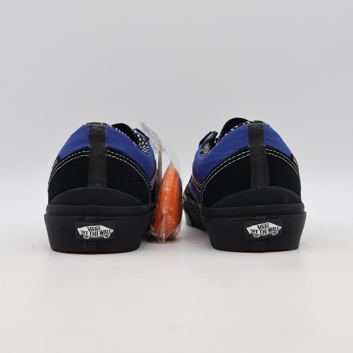 VN000DCDY61 Vans Old Skool GORE-TEX Outdoor Black Blue (Men's)