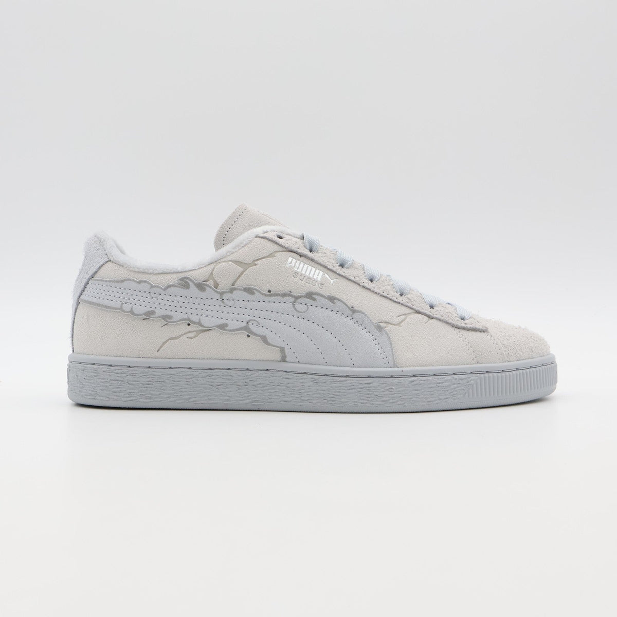 396524-01 ONE PIECE Puma Suede Luffy Gear 5 Feather Gray Platinum Gray (Men's)