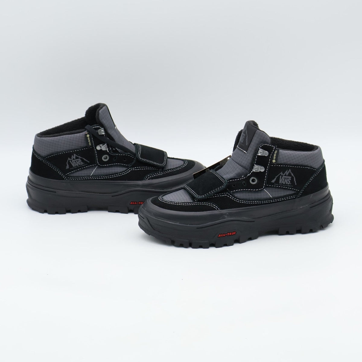 VN000DAYBKA Vans Mt.Edition Mid GORE-TEX Insulated Black Black (Men's)