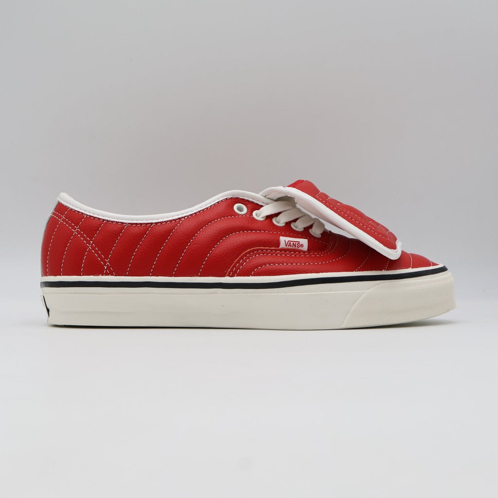VN000Z9QIZQ Vans Premium Authentic 44 EXT "Copa Racing Red"