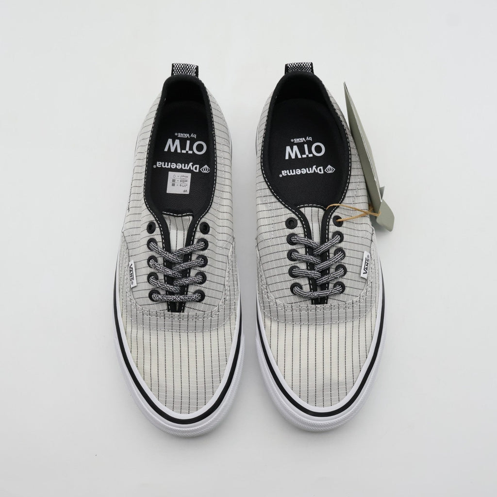 VN000EH1BA2 OTW by Vans Authentic 44 HT Vibram Black White (Men's)