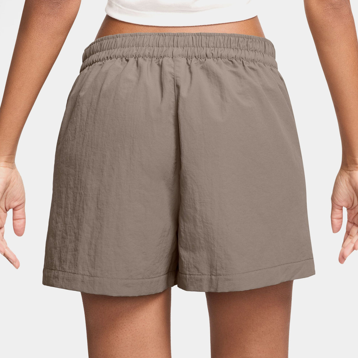 Essentials Woven 3" Womens Skort (Mink Brown/White)