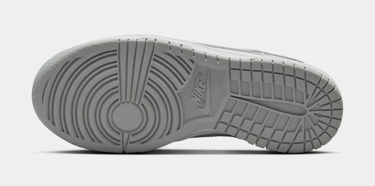 Dunk Low Grade School Basketball Shoes (White/Light Grey/White)