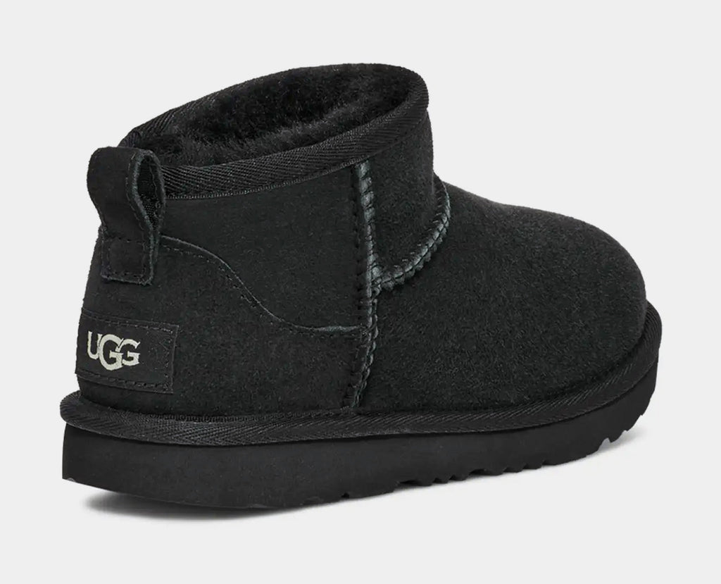 Classic Ultra Mini Grade School Boots (Black)