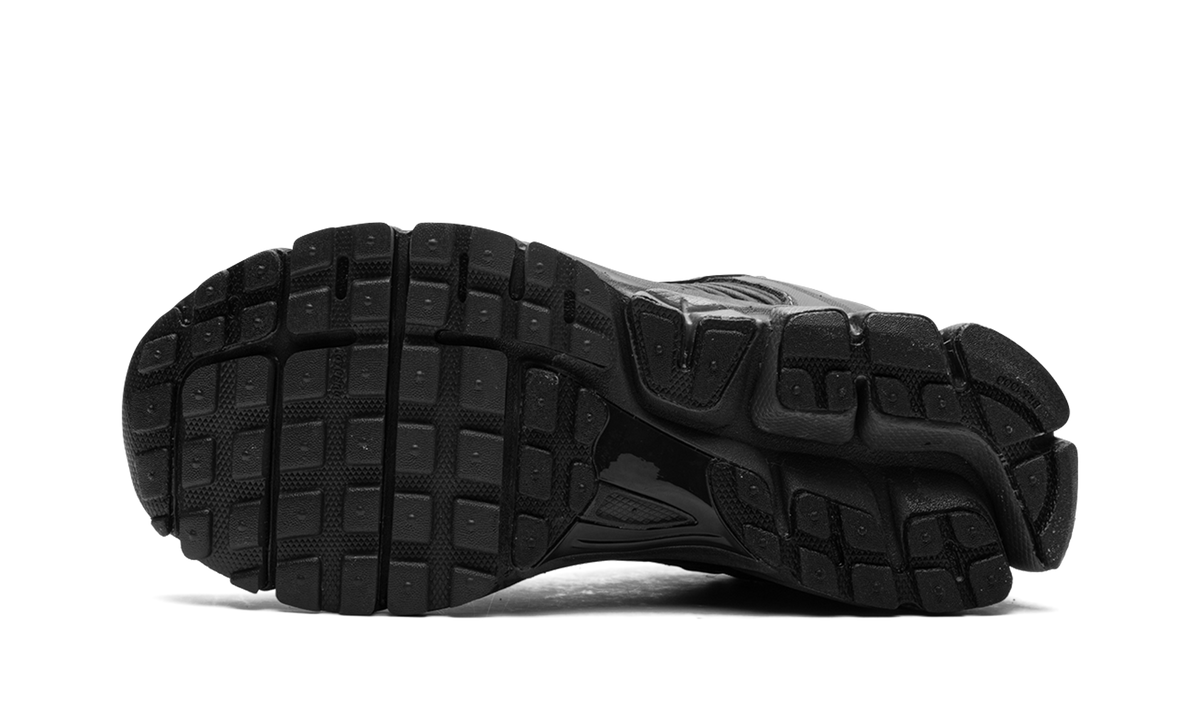 Zoom Vomero 5 WMNS "Triple Black" FQ7079 002
