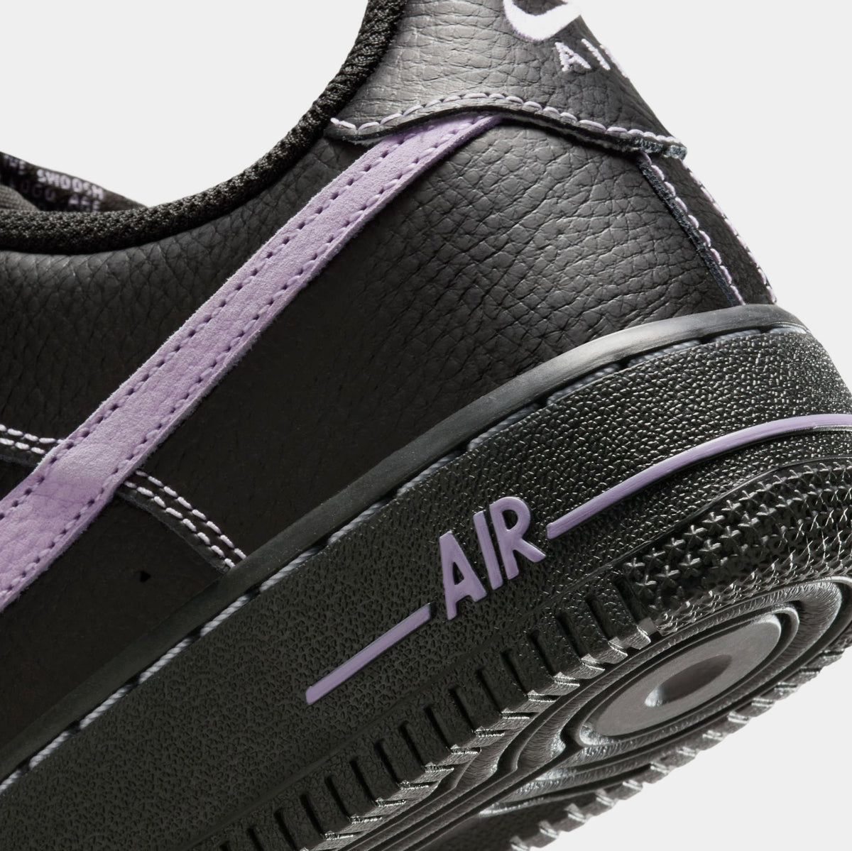 Air Force 1 LV8 Grade School Basketball Shoes (Black/Hydrangeas)