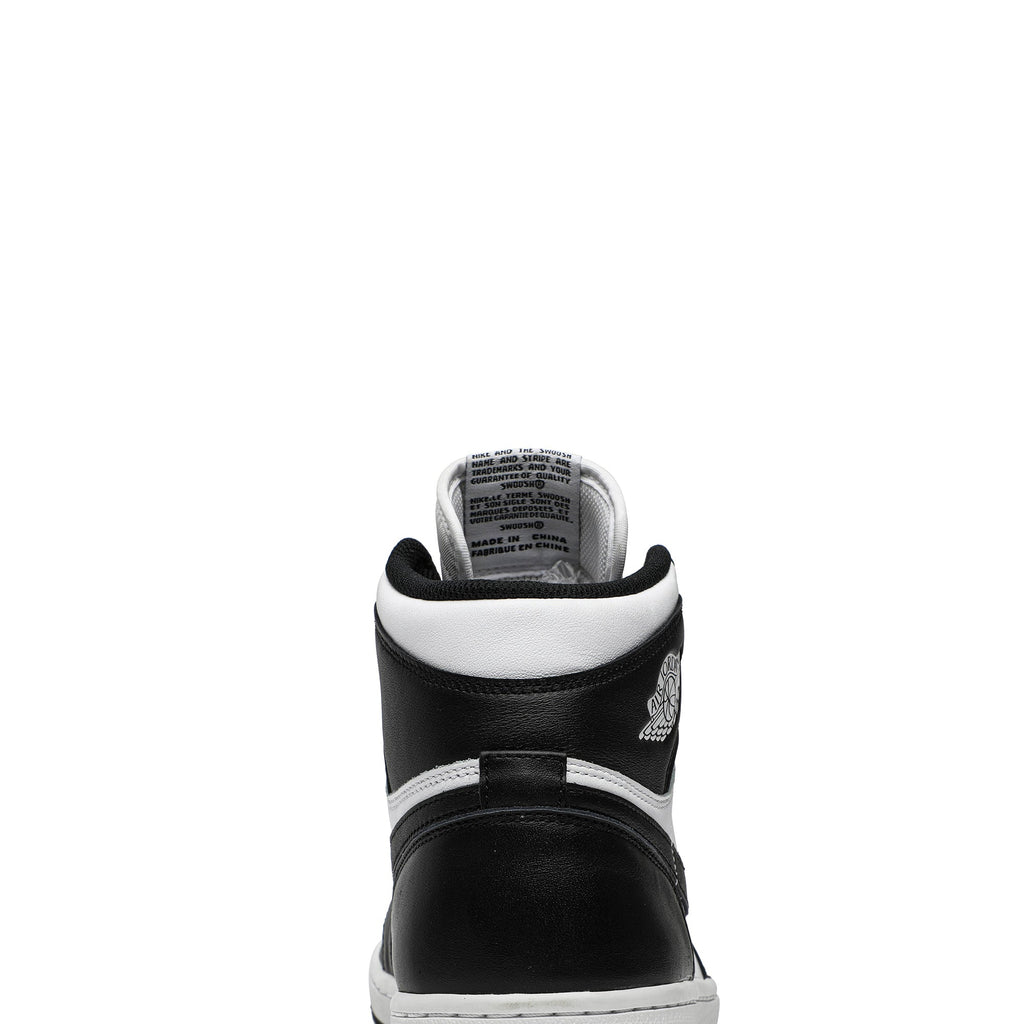 Air Jordan 1 Retro High OG ‘Black/White’ 555088-010 Sneakers - Collector's Ed...