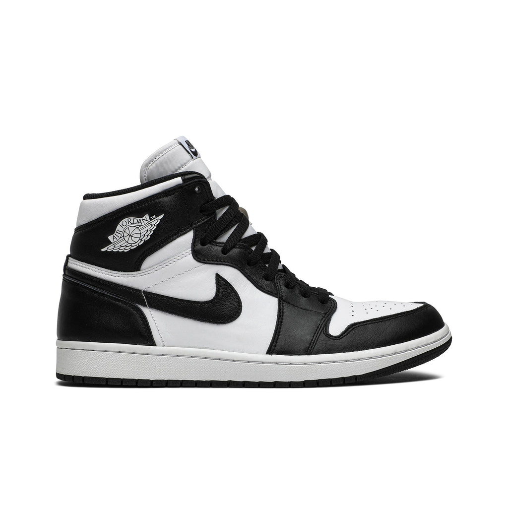 Air Jordan 1 Retro High OG ‘Black/White’ 555088-010 Sneakers - Collector's Ed...