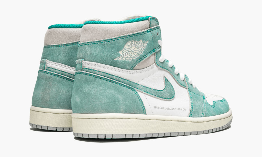Air Jordan 1 Retro High OG Turbo Green Sneakers - Hall of Fame