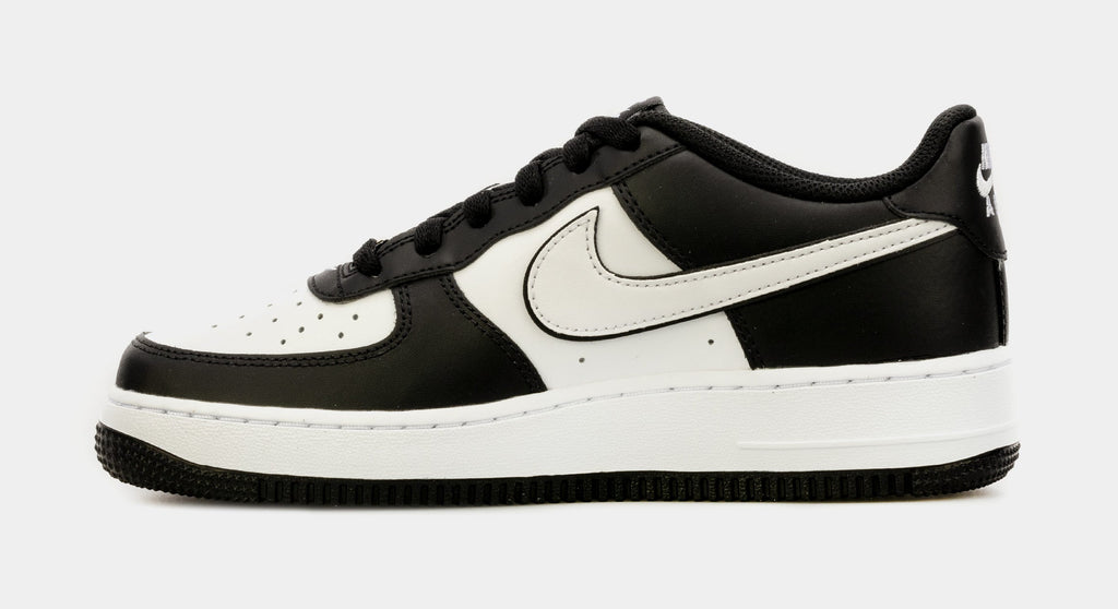 Air Force 1 LV8 Grade School Lifestyle Shoes  (Black/White)