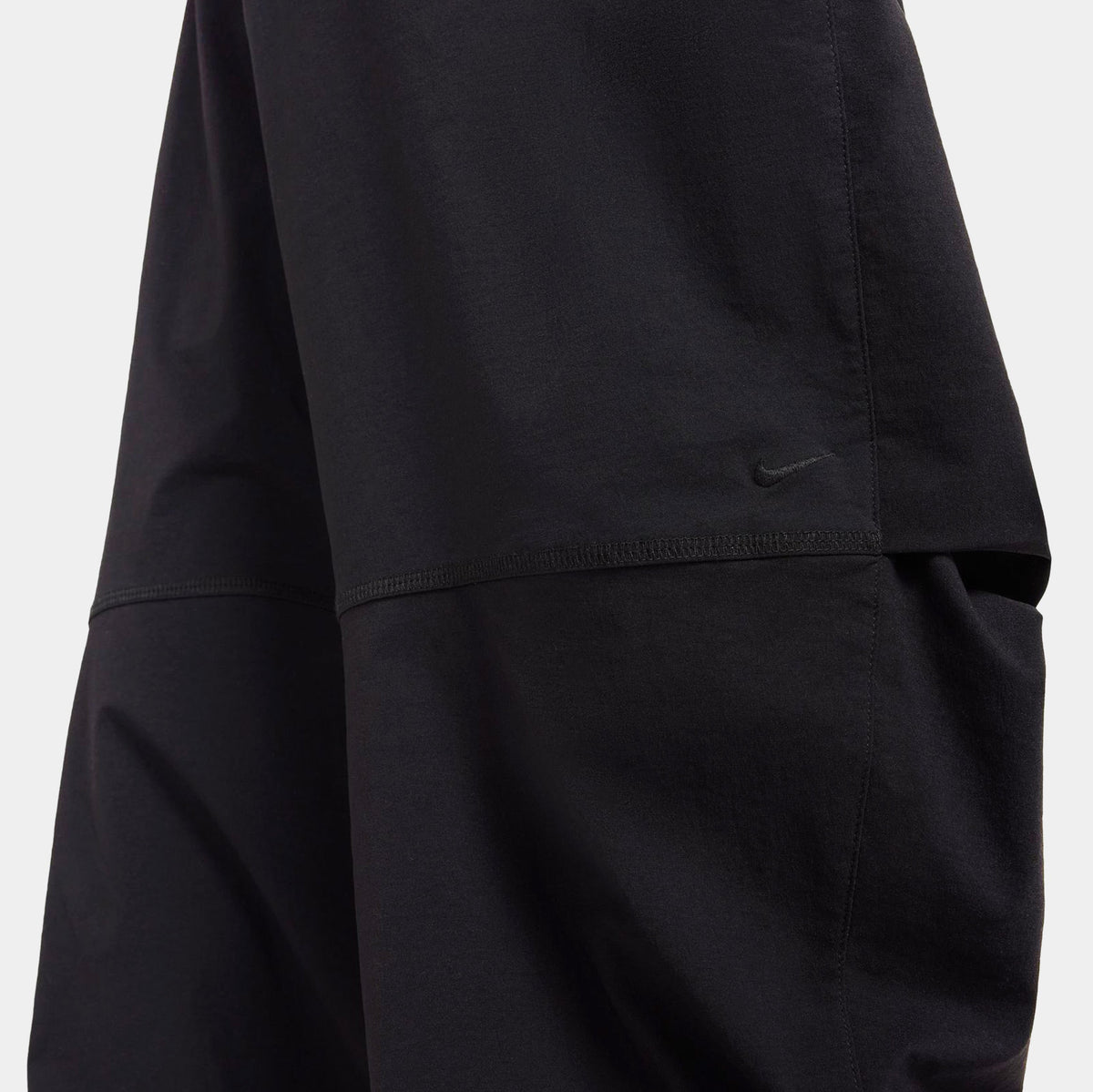 NSW Tech Woven Oversized Mens Pants (Black)