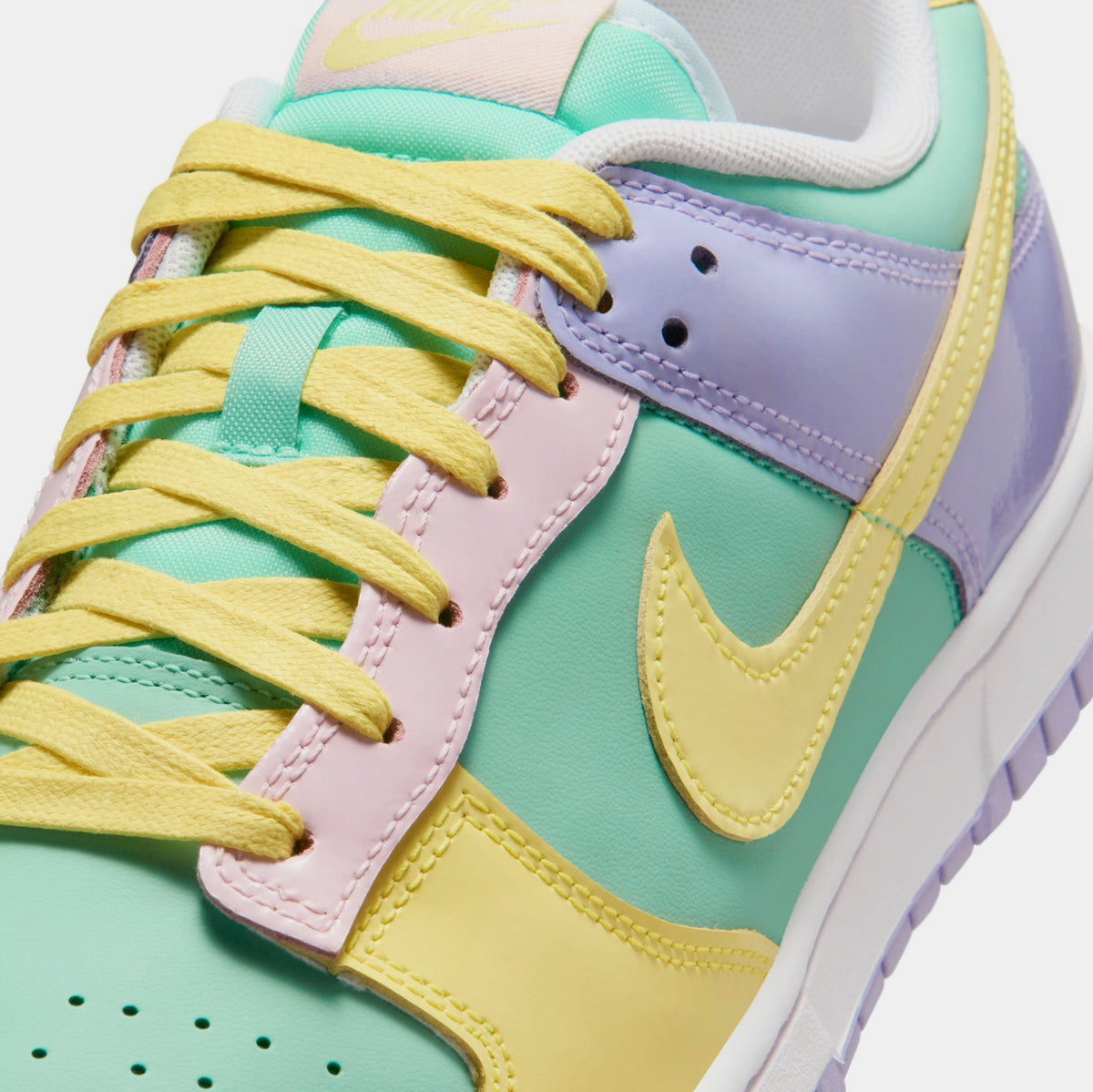Dunk Low Easter Mens Lifestyle Shoes (Emerald Rise/Yellow Pulse/Hydrangeas)