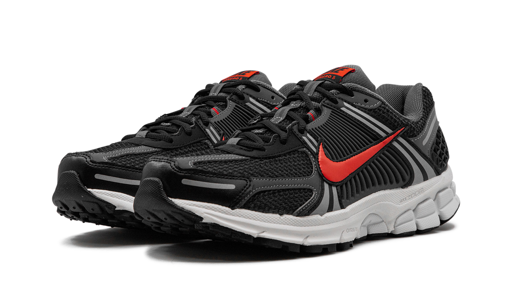 Air Zoom Vomero 5 "Black Picante Red" FB9149 001